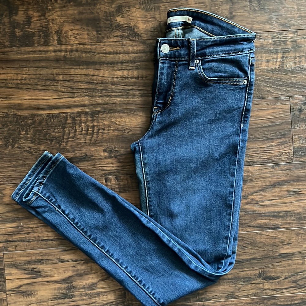 Levi’s Levi’s s Levi’s size 26 blue mid rise skinny Jean